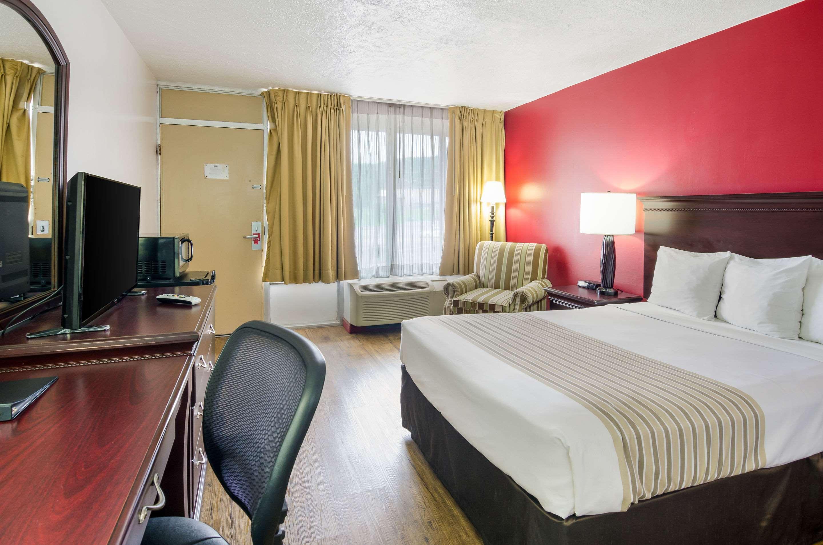 Econo Lodge Marion I-81 מראה חיצוני תמונה