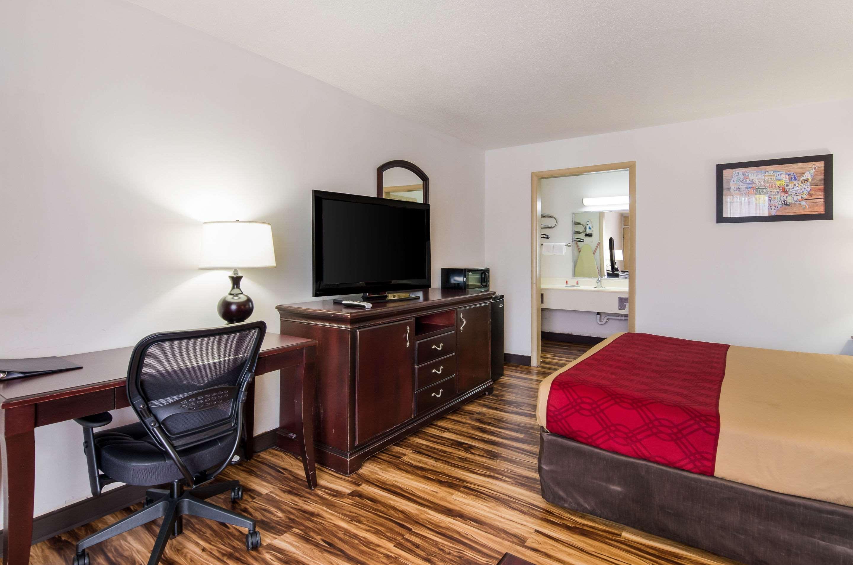 Econo Lodge Marion I-81 מראה חיצוני תמונה