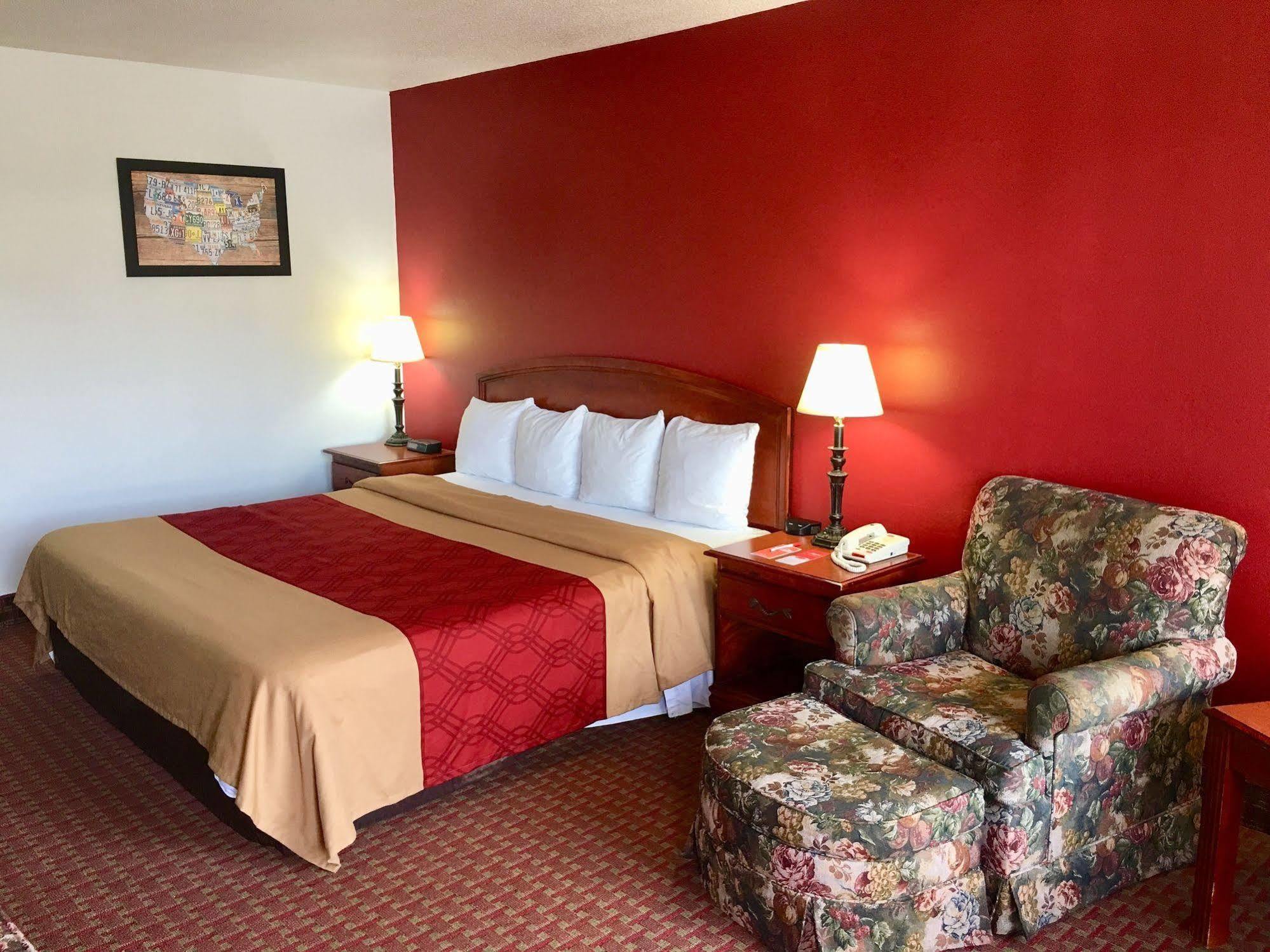 Econo Lodge Marion I-81 מראה חיצוני תמונה