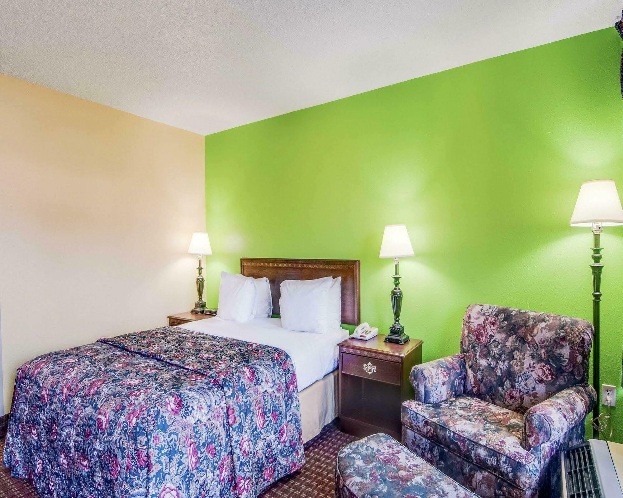 Econo Lodge Marion I-81 מראה חיצוני תמונה